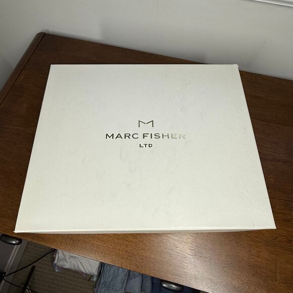 Marc Fisher Yale Dark Neutral Suede Chelsea Boot US Size 10 - Picture 13 of 15